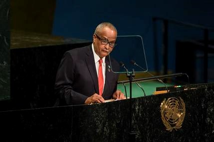 Somalia's Foreign Minister Abdusalam Hadliyeh Omer addresses the 71st session of the United Nations General Assembly at U.N. headquarters, Saturday, Sept. 24, 2016. (AP Photo/Andres Kudacki)