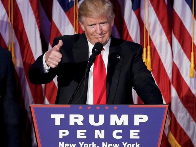 US President-elect Donald Trump addresses supporters during his election night rally in Manhattan, New York, US, November 9, 2016. /REUTERS